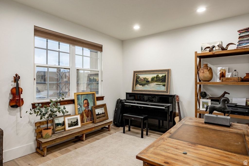Image 8 of property listing at 618 N HAYSTACK MOUNTAIN DR, Heber City, UT 84032