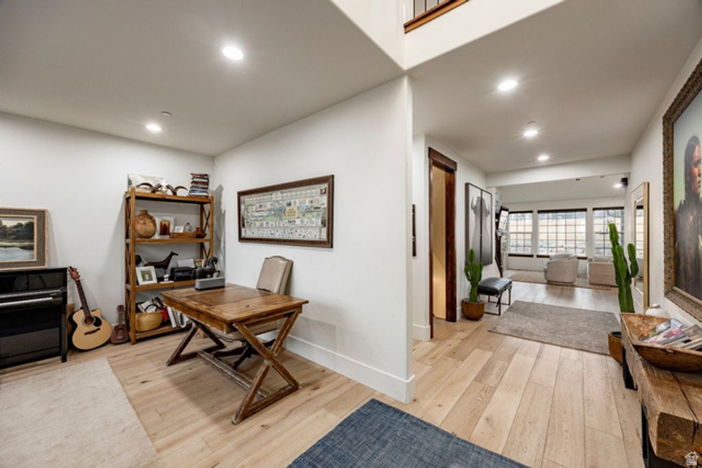 Image 9 of property listing at 618 N HAYSTACK MOUNTAIN DR, Heber City, UT 84032