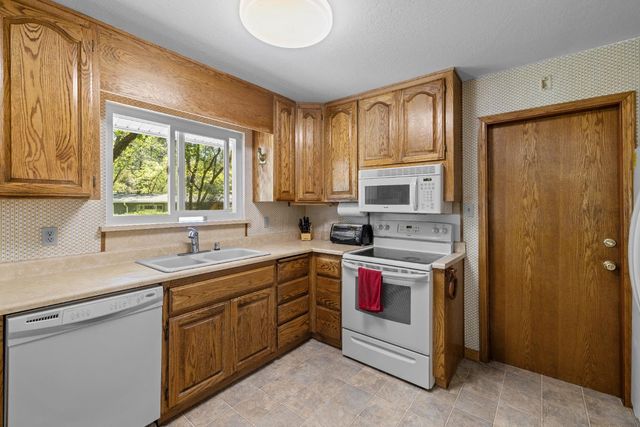 396 Golden Oak Dr, Meadow Vista, CA 95648