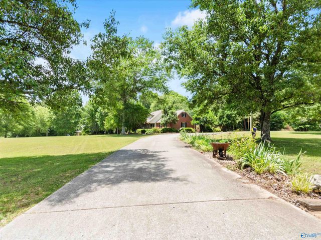 1347 Happy Hill Cut Off Road, Boaz, AL 35956