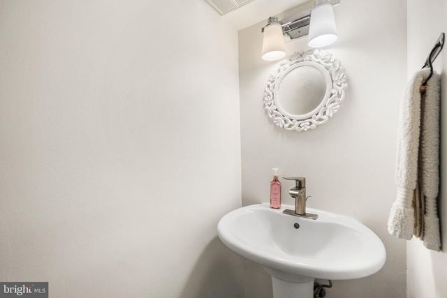 8252 GETTY CT, Springfield, VA 22153