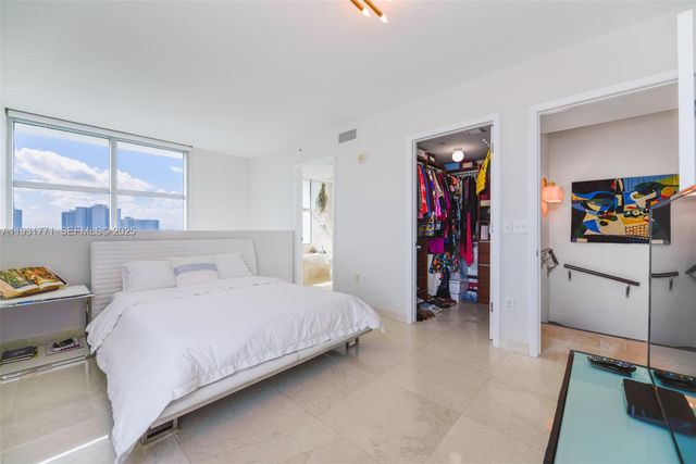 3131 NE 188th St 1-1213, Aventura, FL 33180