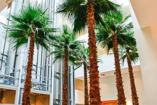 3131 NE 188th St 1-1213, Aventura, FL 33180