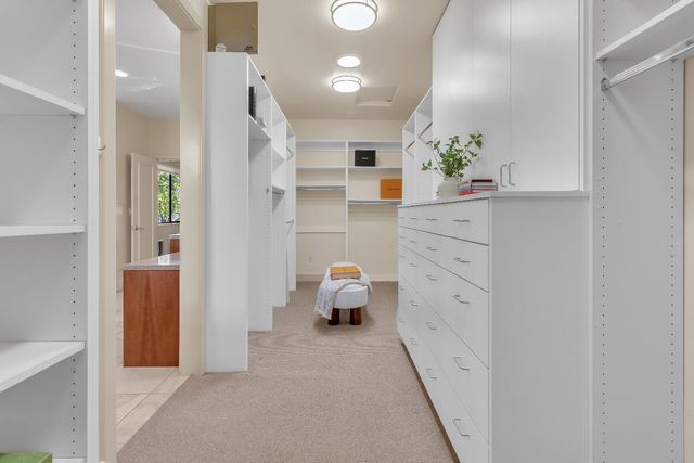 8 Kathy Ct, Sacramento, CA 95831