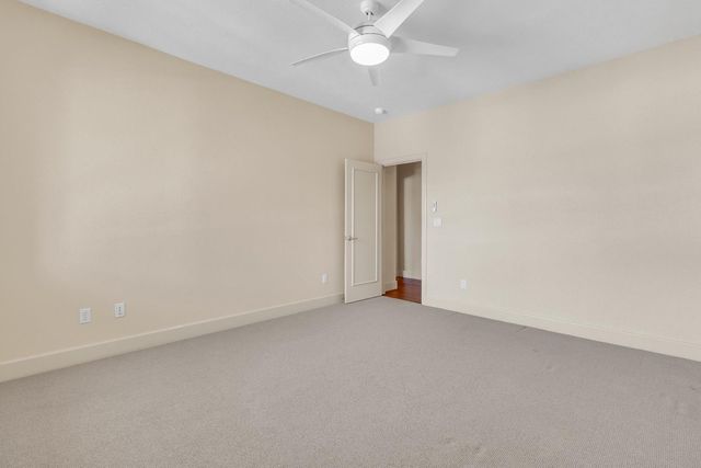 8 Kathy Ct, Sacramento, CA 95831