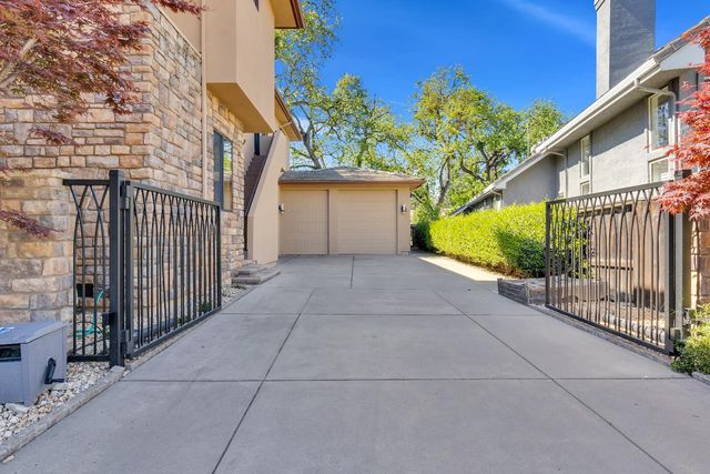 8 Kathy Ct, Sacramento, CA 95831