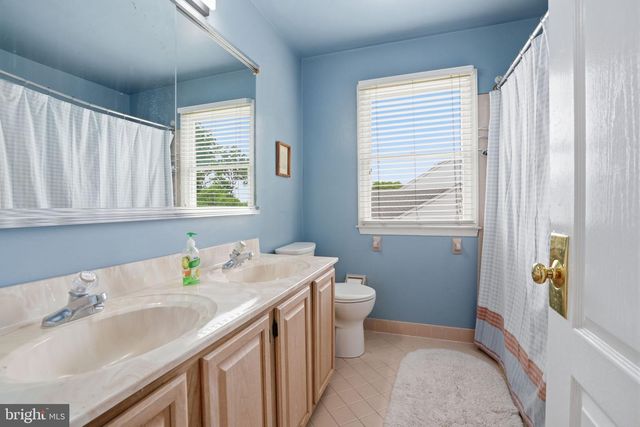2481 W ROCKSPRAY RD, Jamison, PA 18929