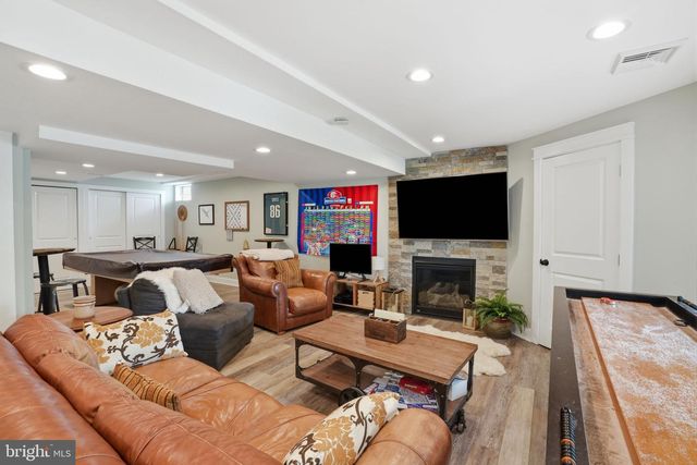 2481 W ROCKSPRAY RD, Jamison, PA 18929