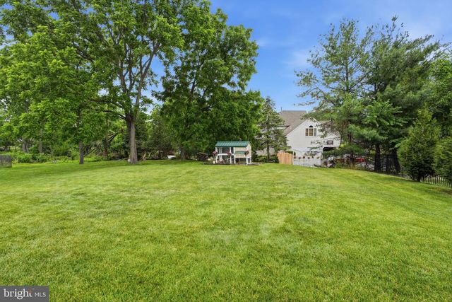 2481 W ROCKSPRAY RD, Jamison, PA 18929