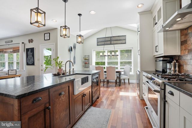 2481 W ROCKSPRAY RD, Jamison, PA 18929