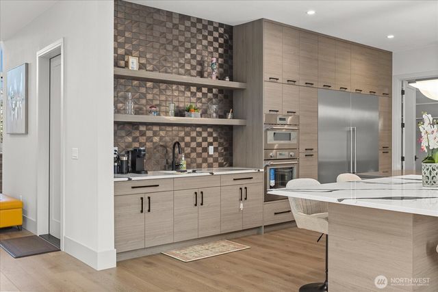 15411 SE 38th Street, Bellevue, WA 98006