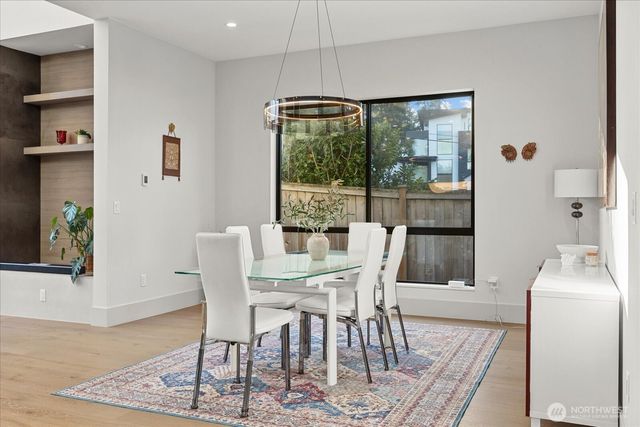 15411 SE 38th Street, Bellevue, WA 98006