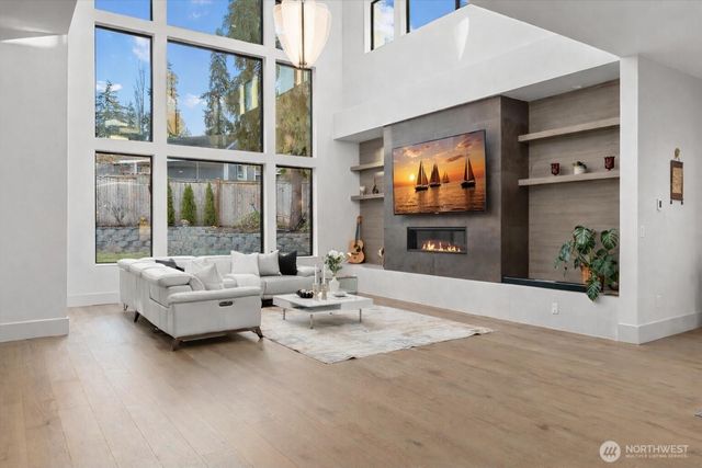 15411 SE 38th Street, Bellevue, WA 98006