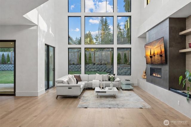 15411 SE 38th Street, Bellevue, WA 98006