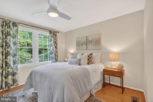 307 GUNDRY DR, Falls Church, VA 22046