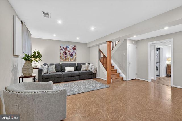 307 GUNDRY DR, Falls Church, VA 22046