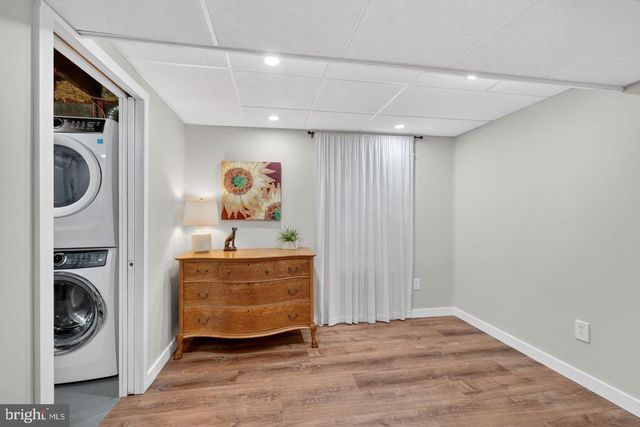 307 GUNDRY DR, Falls Church, VA 22046