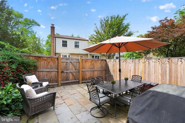 307 GUNDRY DR, Falls Church, VA 22046