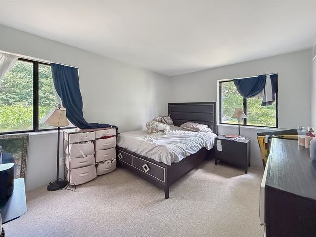 2 Village Way 6, Natick, MA 01760