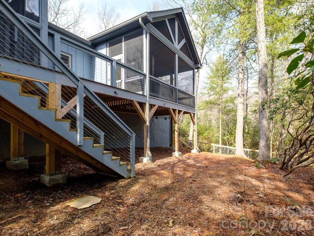 273 Ogana Court, Brevard, NC 28712
