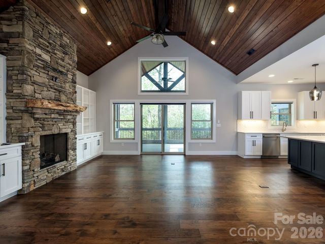 273 Ogana Court, Brevard, NC 28712