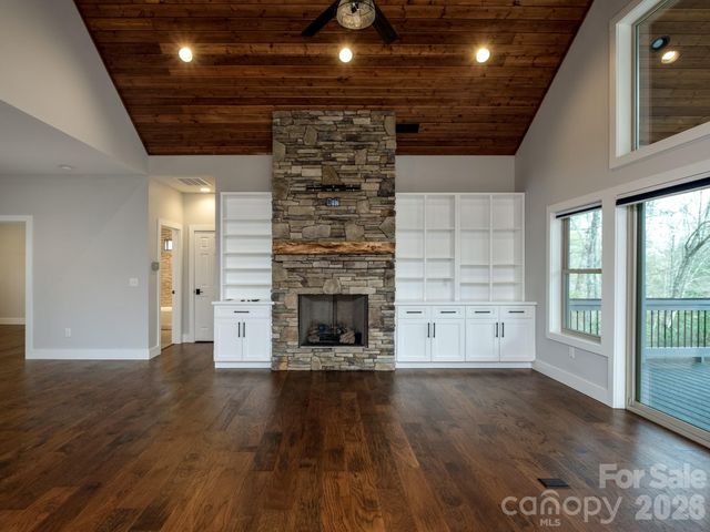 273 Ogana Court, Brevard, NC 28712