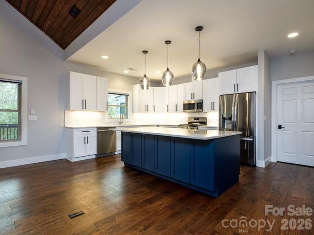 273 Ogana Court, Brevard, NC 28712