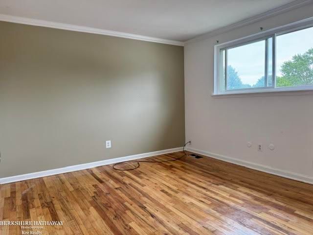 8735 Sterling Street, Center Line, MI 48015