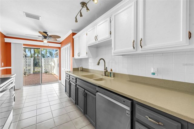 93 BOCA CIEGA POINT BOULEVARD N 93, St Petersburg, FL 33708