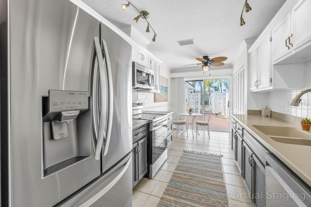 93 BOCA CIEGA POINT BOULEVARD N 93, St Petersburg, FL 33708