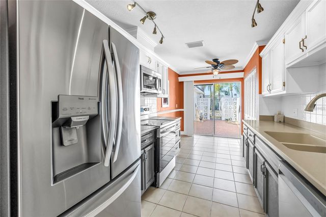 93 BOCA CIEGA POINT BOULEVARD N 93, St Petersburg, FL 33708