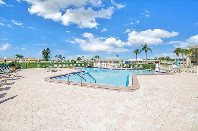 93 BOCA CIEGA POINT BOULEVARD N 93, St Petersburg, FL 33708