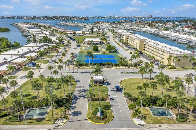 93 BOCA CIEGA POINT BOULEVARD N 93, St Petersburg, FL 33708