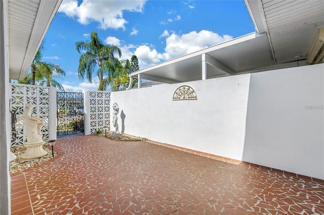 93 BOCA CIEGA POINT BOULEVARD N 93, St Petersburg, FL 33708