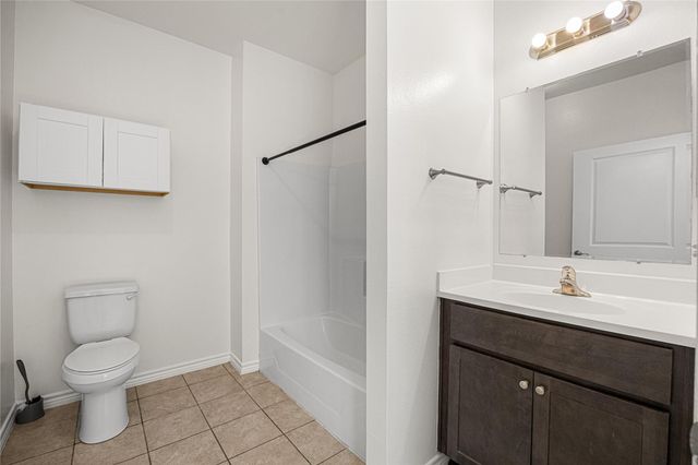 28096 Seven Sisters Road A, New Caney, TX 77357