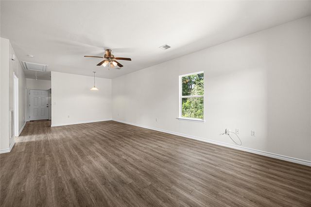 28096 Seven Sisters Road A, New Caney, TX 77357