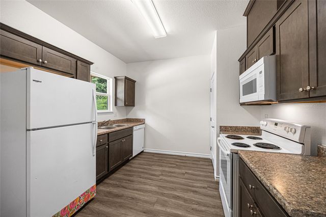 28096 Seven Sisters Road A, New Caney, TX 77357