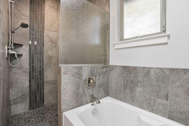 2538 NW Hosmer Lake Drive, Bend, OR 97702