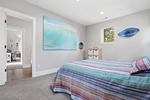 2538 NW Hosmer Lake Drive, Bend, OR 97702