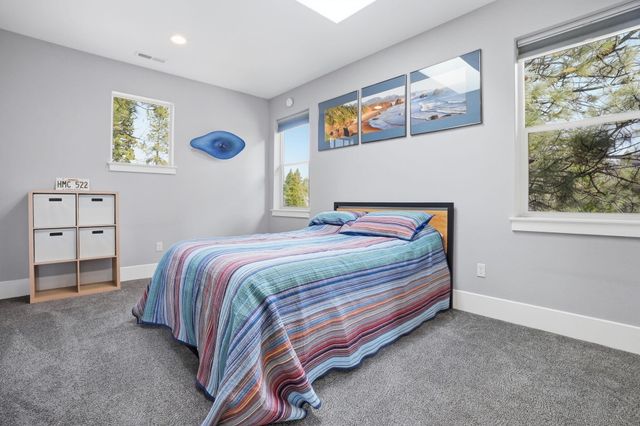 2538 NW Hosmer Lake Drive, Bend, OR 97702