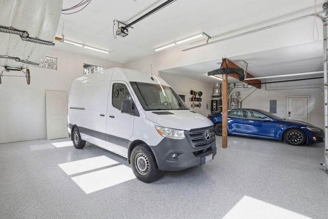 2538 NW Hosmer Lake Drive, Bend, OR 97702