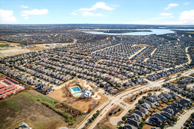 1709 Ringtail Drive, Little Elm, TX 75068