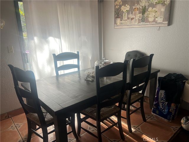701 E Chestnut, Santa Ana, CA 92701