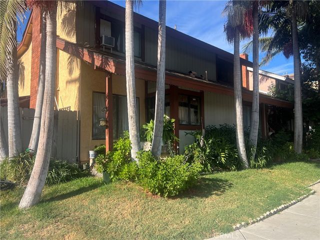 701 E Chestnut, Santa Ana, CA 92701