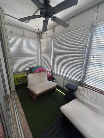 7300 NW 17th Street 402, Plantation, FL 33313