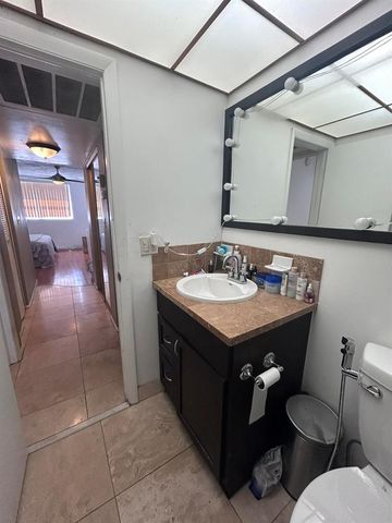 7300 NW 17th Street 402, Plantation, FL 33313
