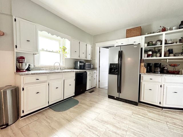 146 S Central Avenue, Somerset, KY 42501