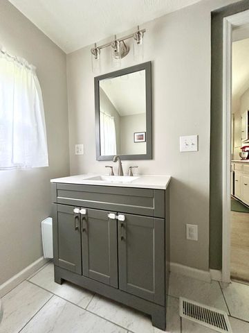 146 S Central Avenue, Somerset, KY 42501