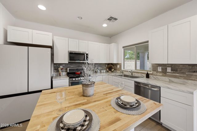 10731 W Yearling Road, Peoria, AZ 85383