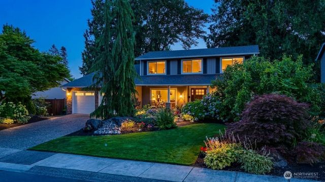 18811 SE 44th Way, Issaquah, WA 98027